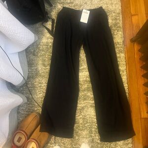 NWT brandy Melville linen navy pants